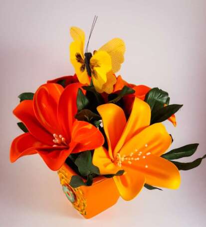 Keepsake flower made from balloons orange